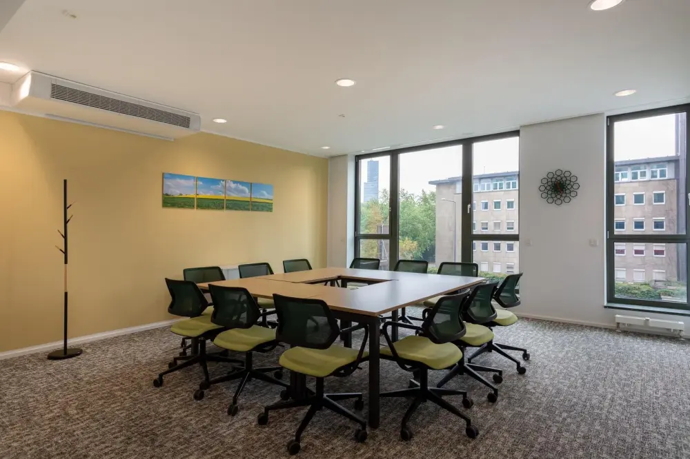 Regus Nivelles - Nord, Meeting room MR-S8, Nivelles