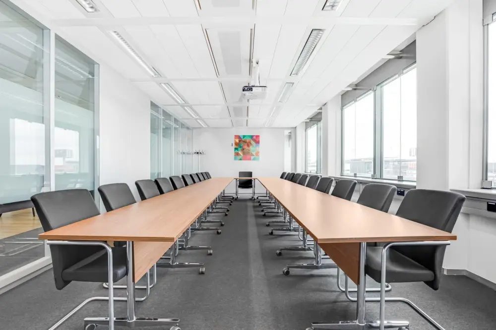 Regus NAPLES, Brin, Meeting room Napoli Ovest, Naples