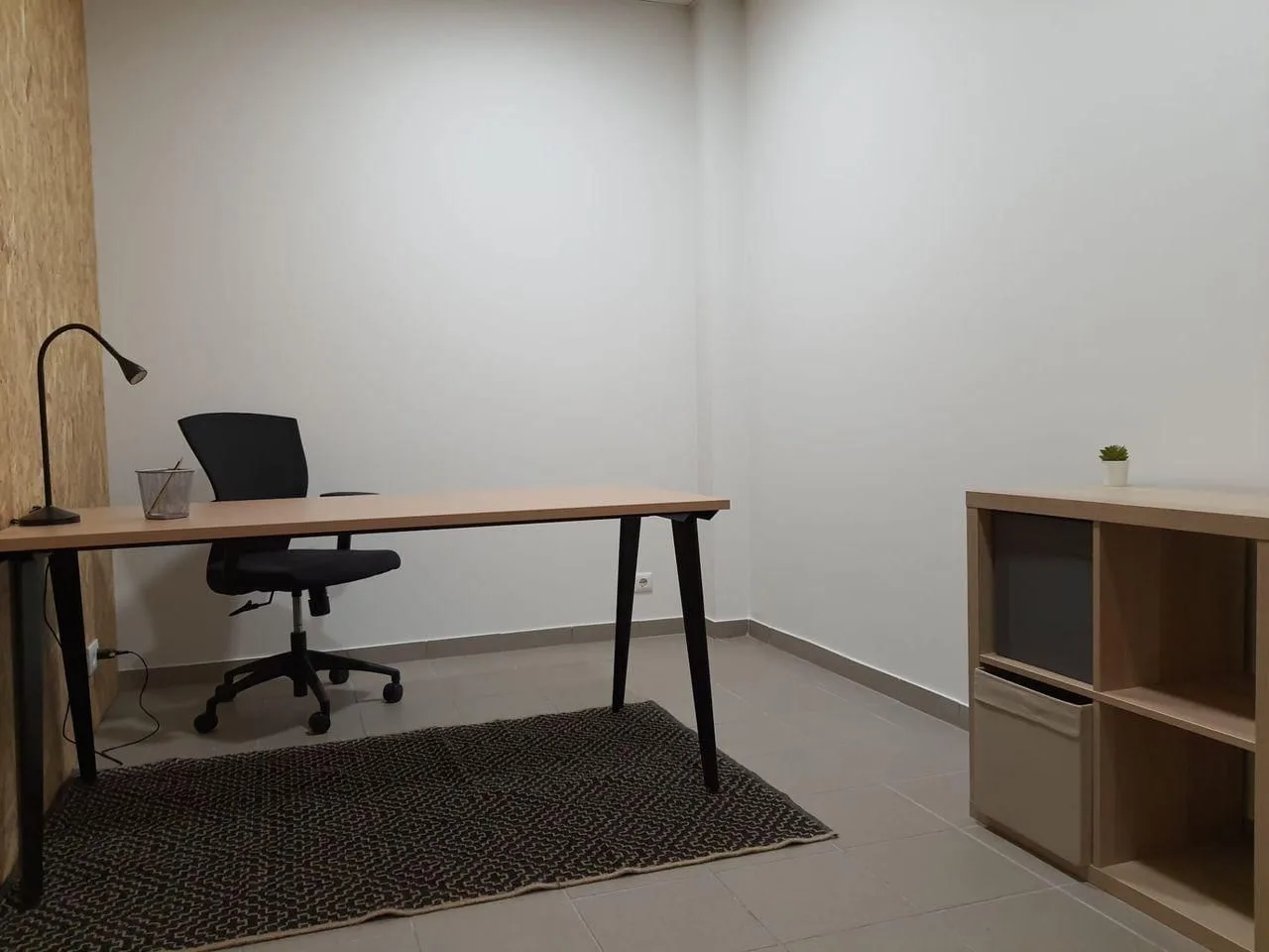 MgWorking, Private office, 1 desk, Marinha Grande