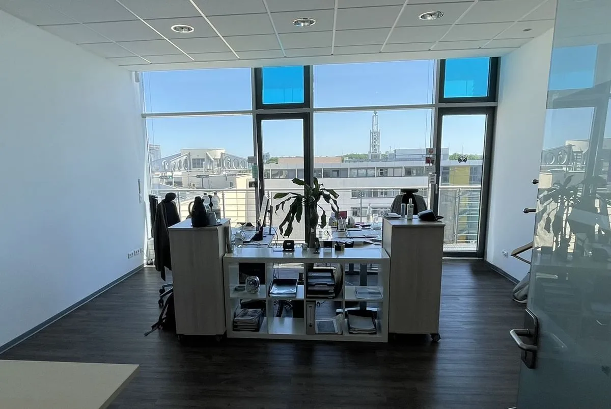 Mitten in Wolfsburg, Private office, 2 desks, Wolfsburg