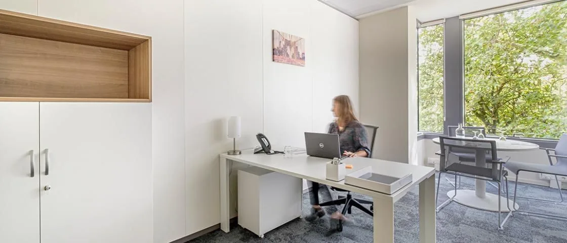 Mitwit Bruxelles Parlement EU, Private office, 1 desk, Brussels