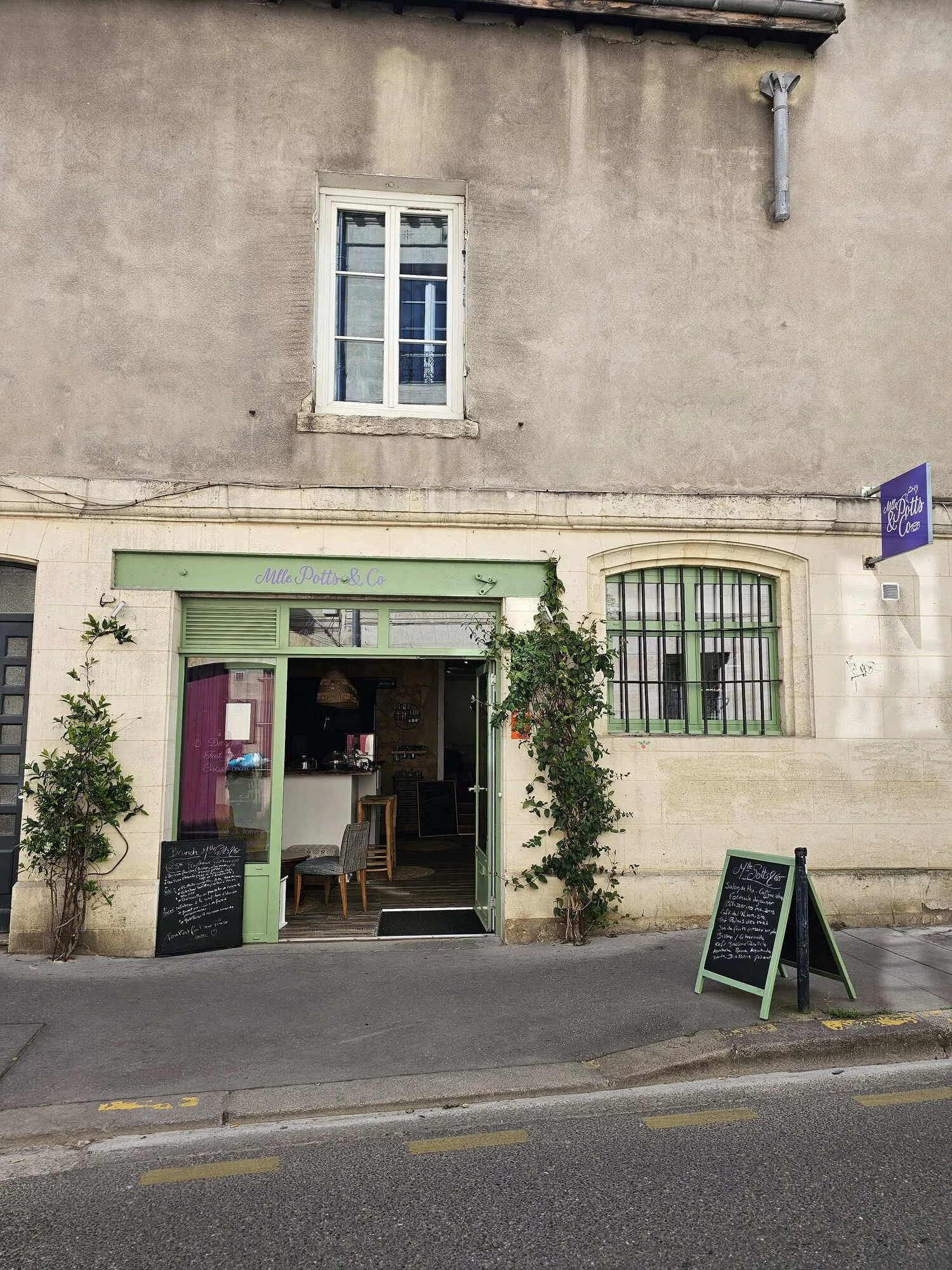 Mlle Potts & Co, Gebäudefassade, Bordeaux
