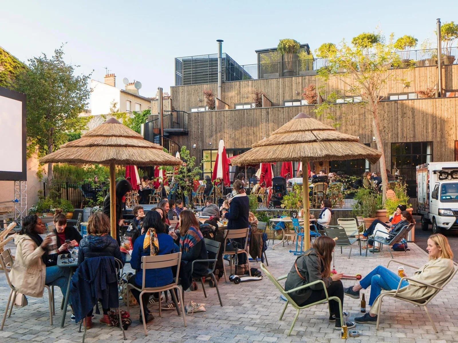 MOB HOTEL Paris Les Puces, Terrasse et espace extérieur, Saint-Ouen