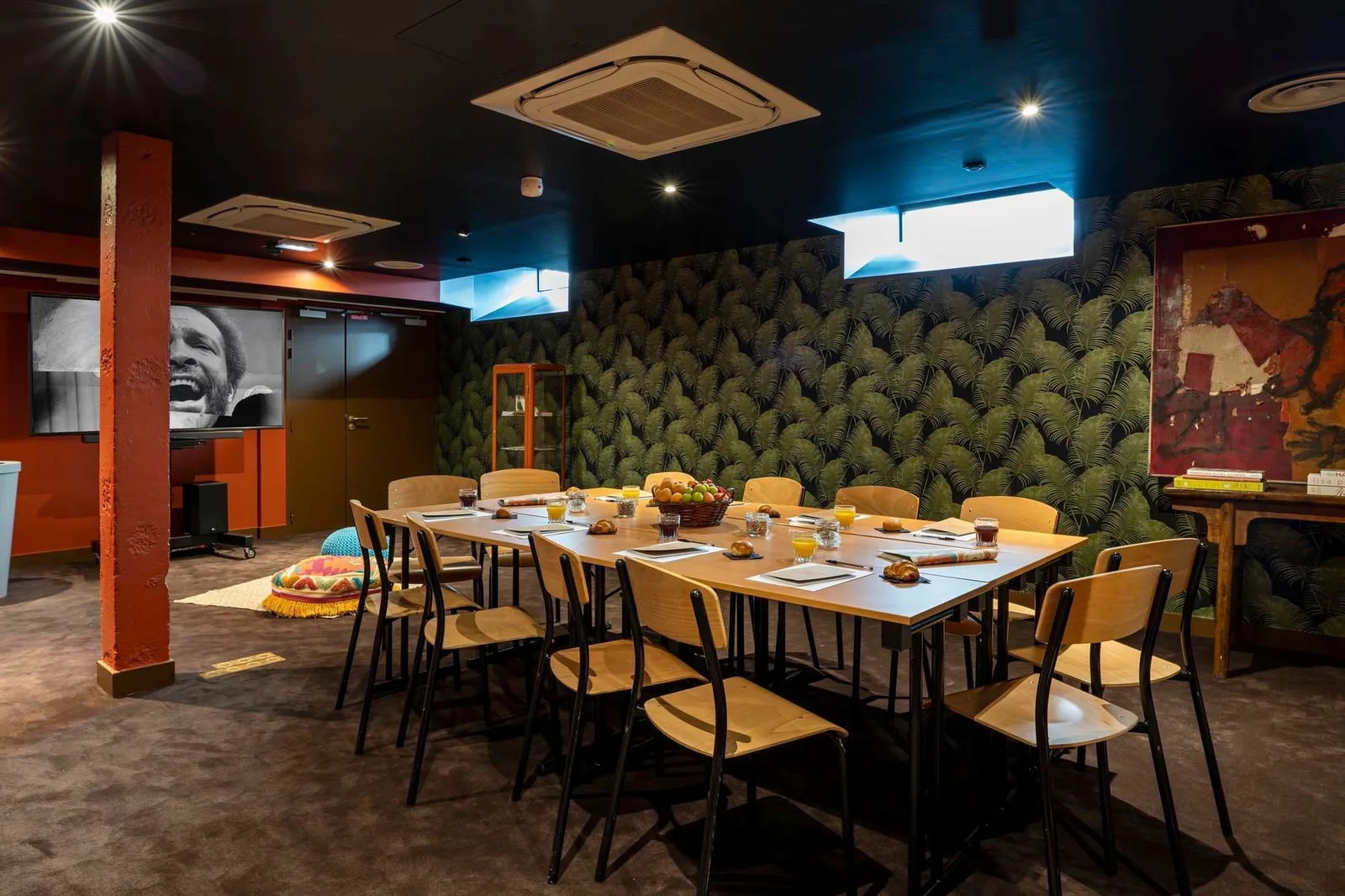 MOB HOTEL Paris Les Puces, Salle de réunion 10 personnes, Saint-Ouen