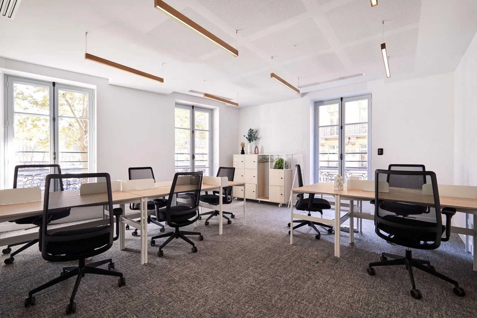 Morning Général Foy, Private office, 10 desks, Paris 8e