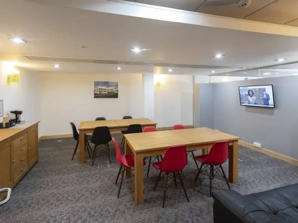 Murphy Young Property Ellismuir Way, Cafétéria, Coatbridge