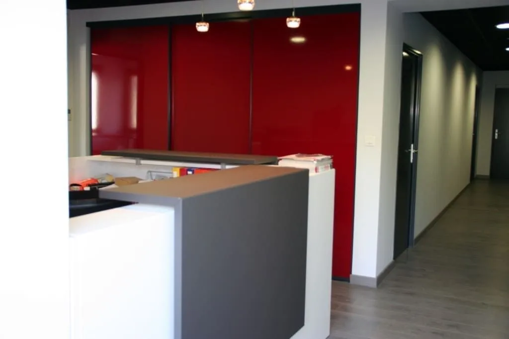 Myburoloc, Reception, Velaux