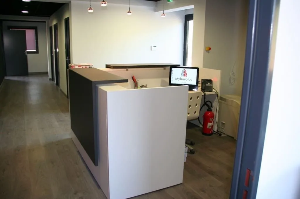 Myburoloc, Reception, Velaux