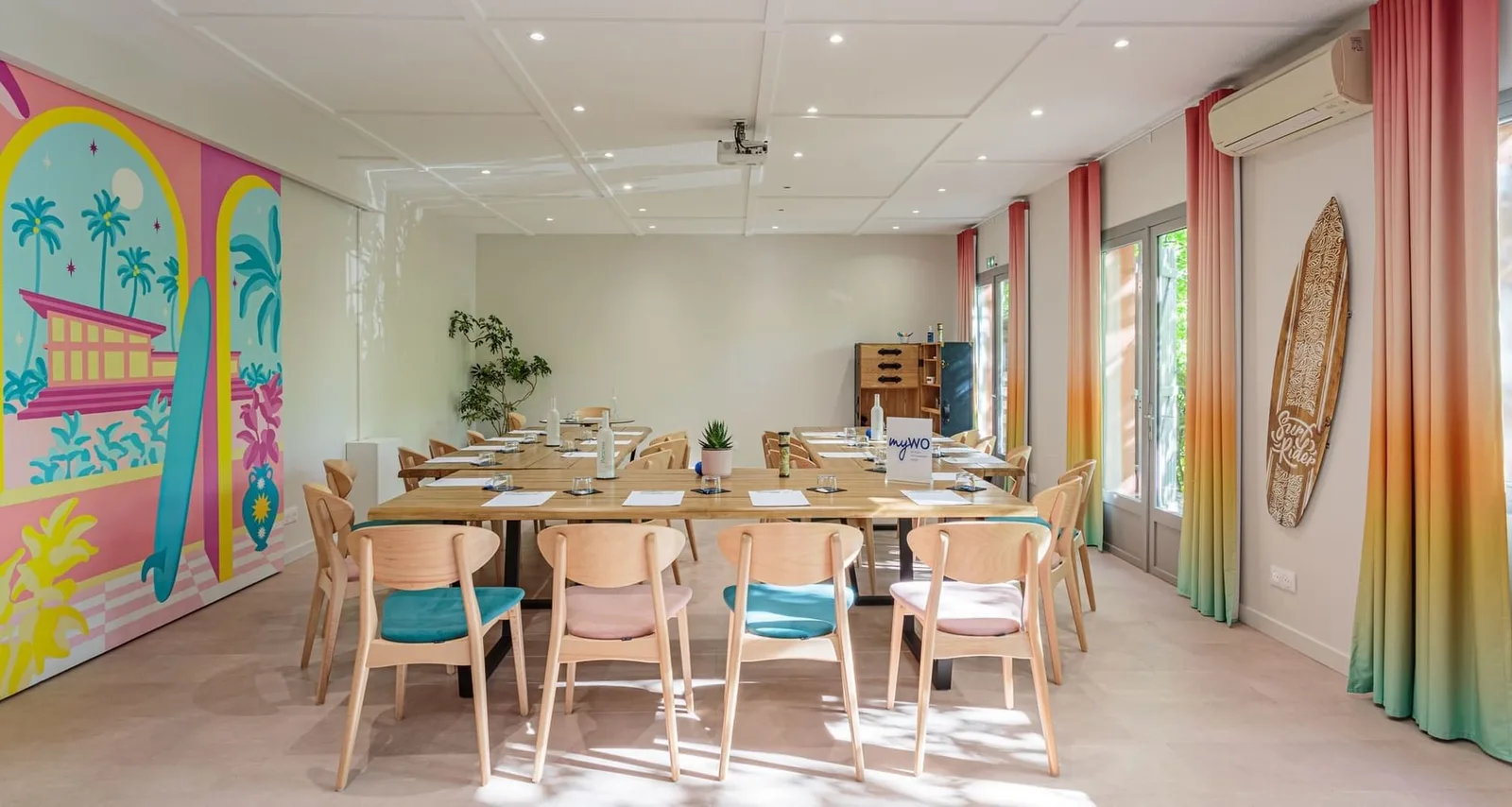 myWO Biarritz Aéroport, Salle de réunion 14 personnes, Biarritz