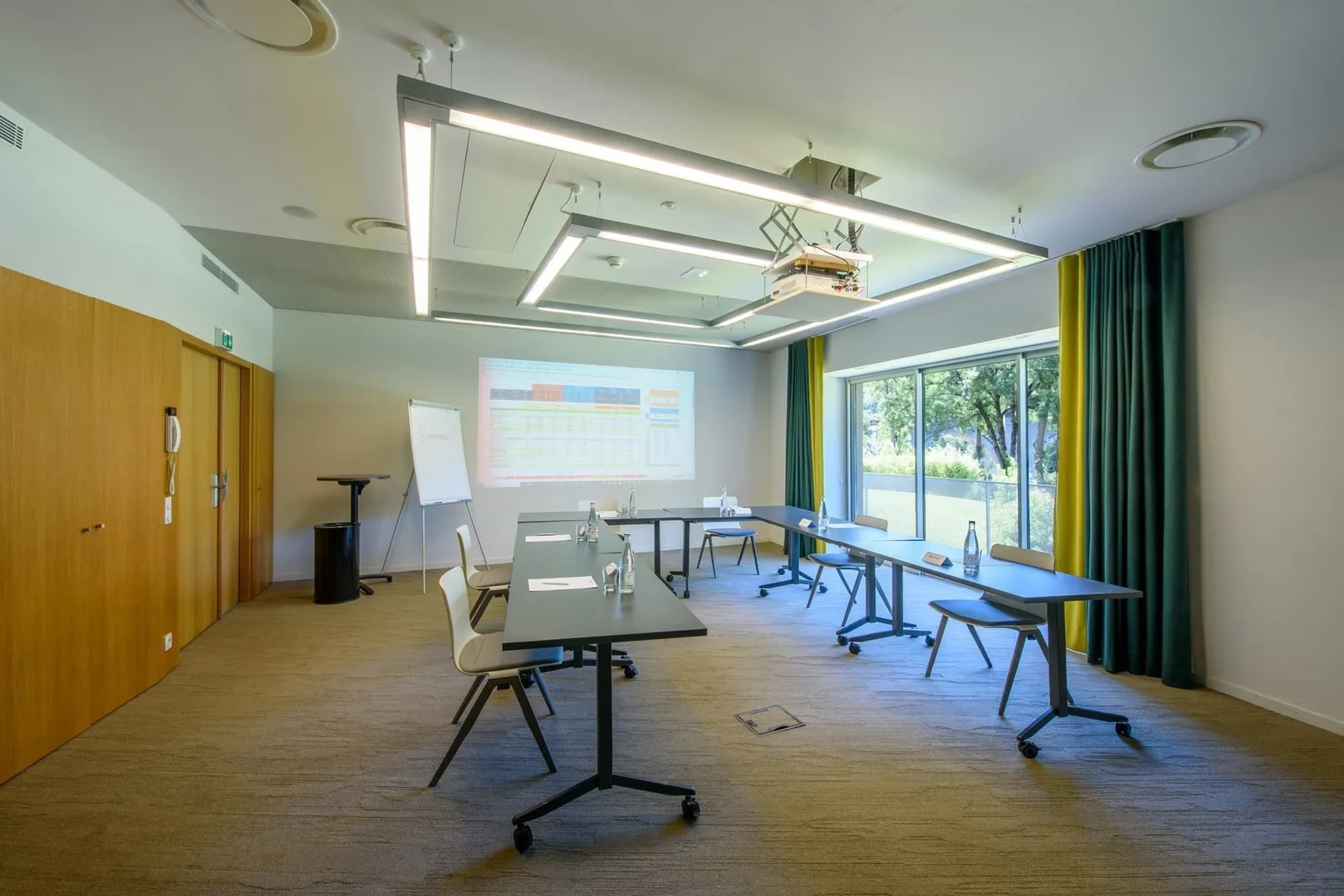 myWO Cahors Valentré, Training room for 8 people, Cahors