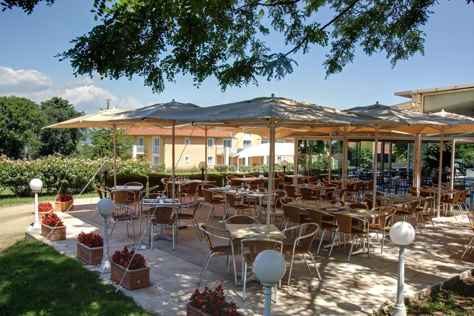 myWO Golf d'Albon, Terrasse und Außenbereich, Albon