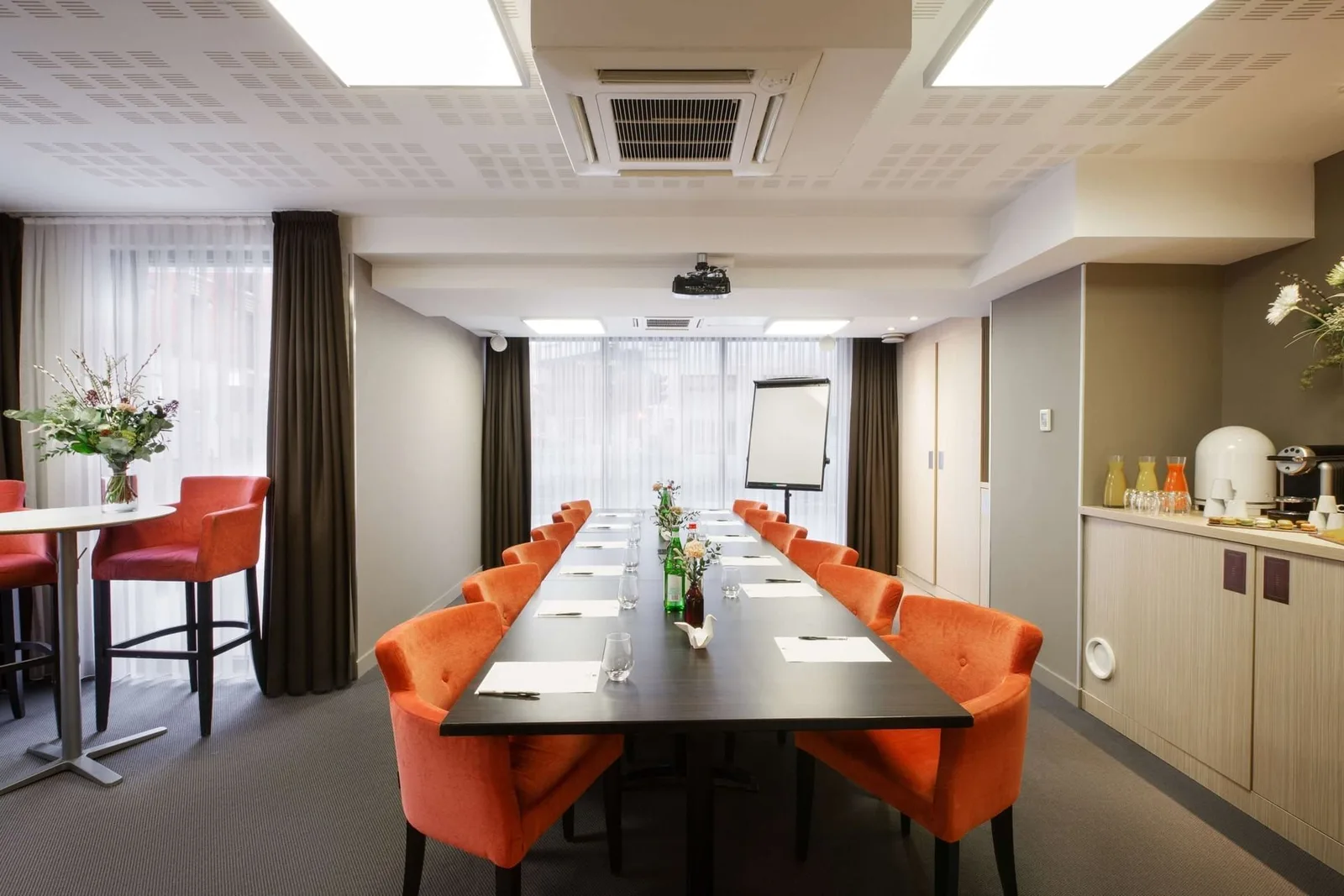 myWO Lille Centre Rihour, Salle de réunion 12 personnes, Lille