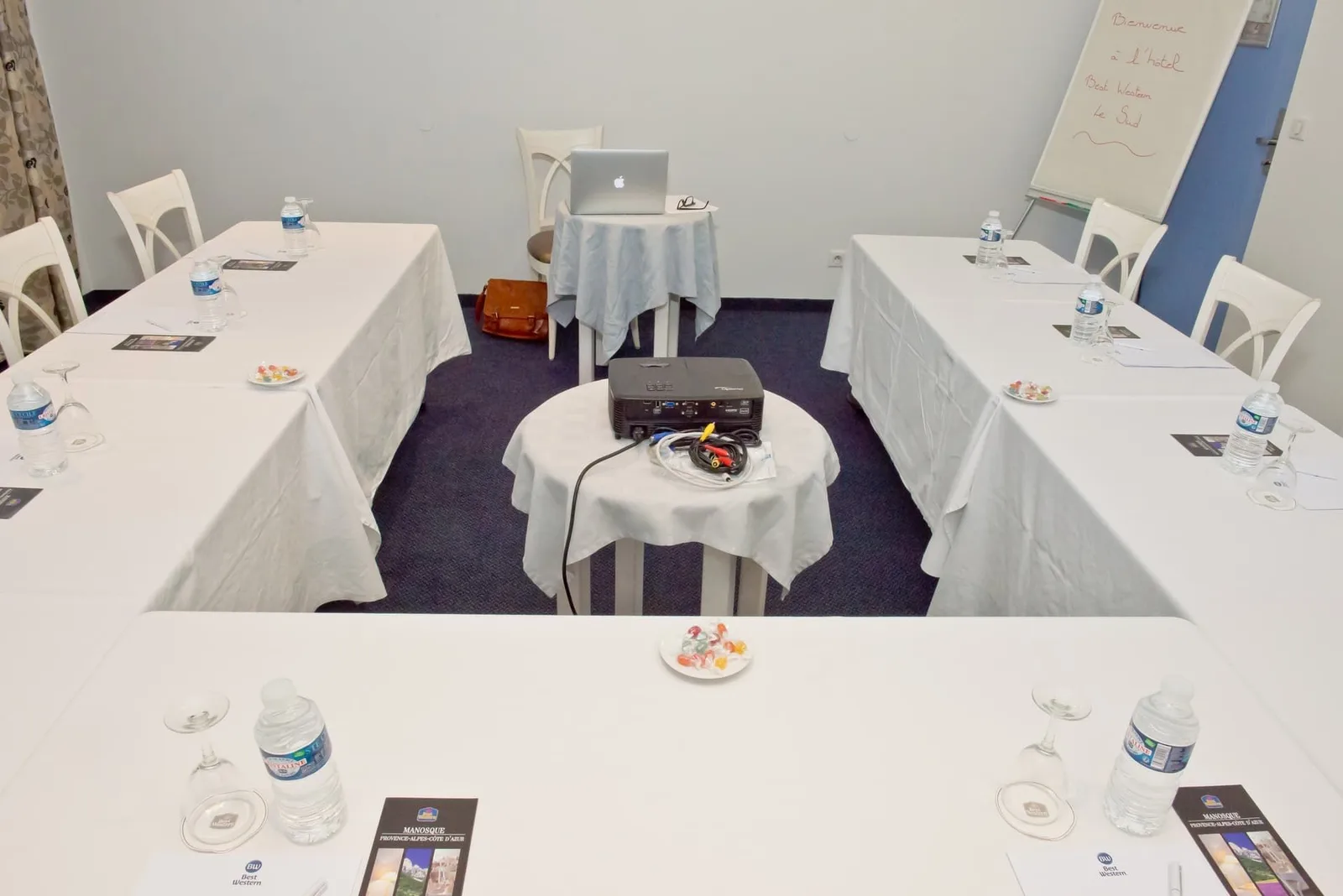 myWO Manosque, Meeting room for 8 people, Manosque