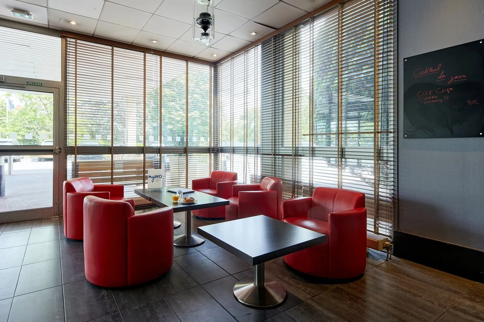 myWO Orly Airport, Lounge, Rungis