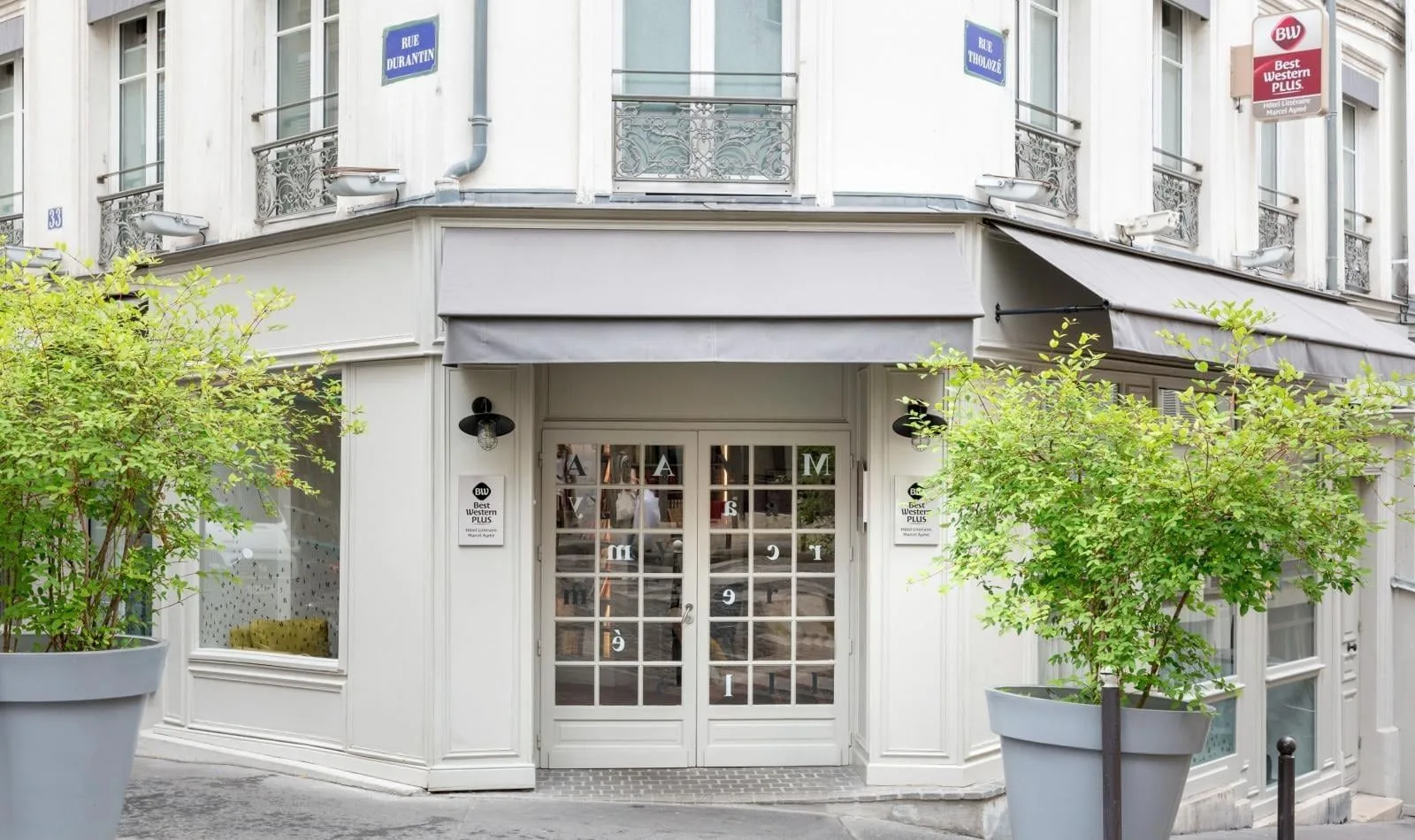 myWO Paris Montmartre, Building facade, Paris 18e