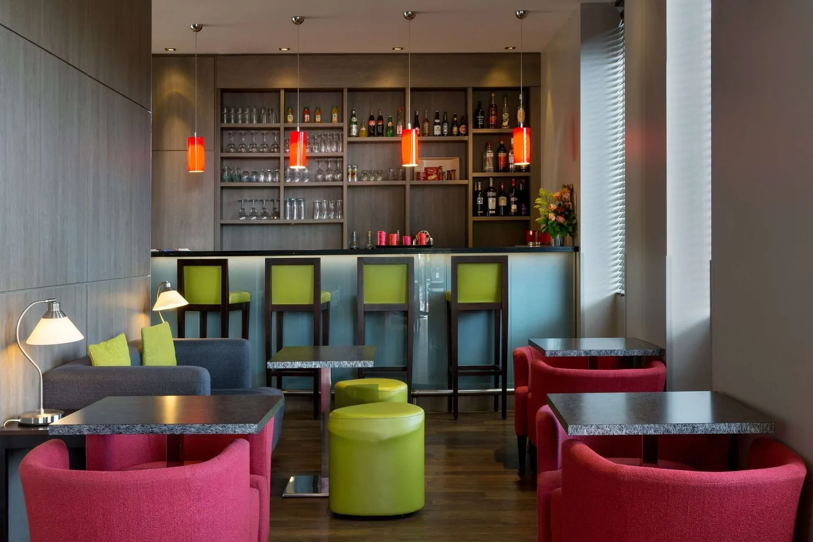 myWO Puteaux La Défense, Kantine, Puteaux
