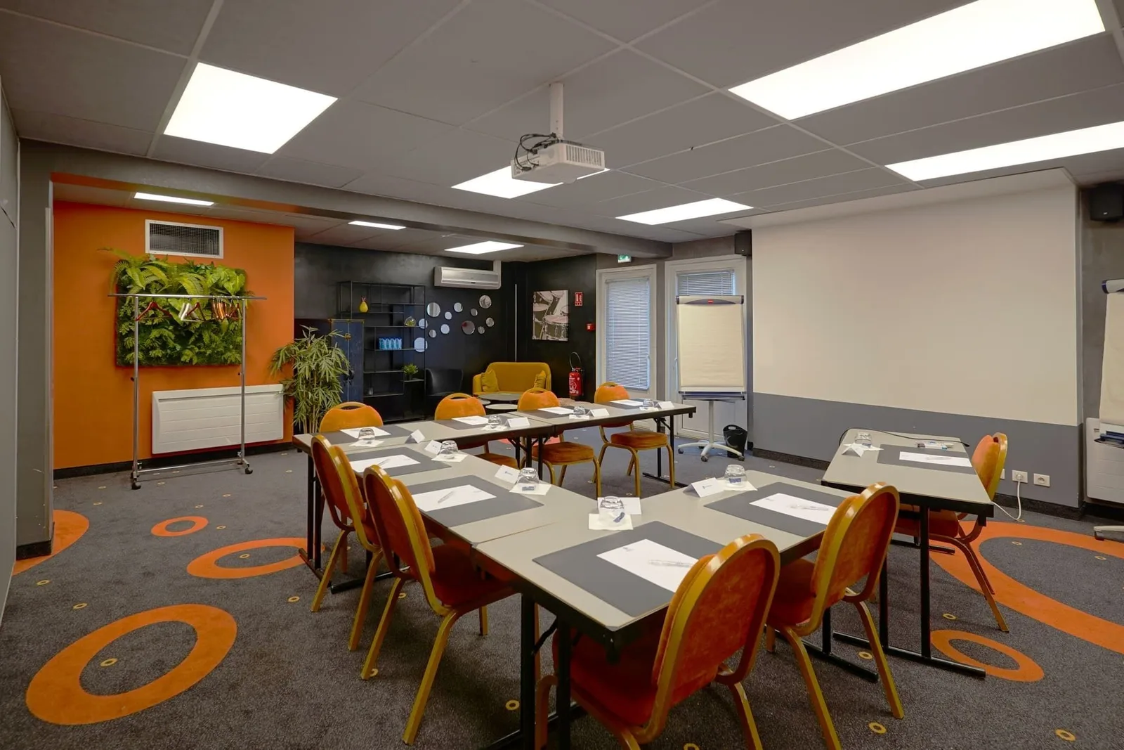 myWO Versailles Guyancourt, Training room for 12 people, Guyancourt