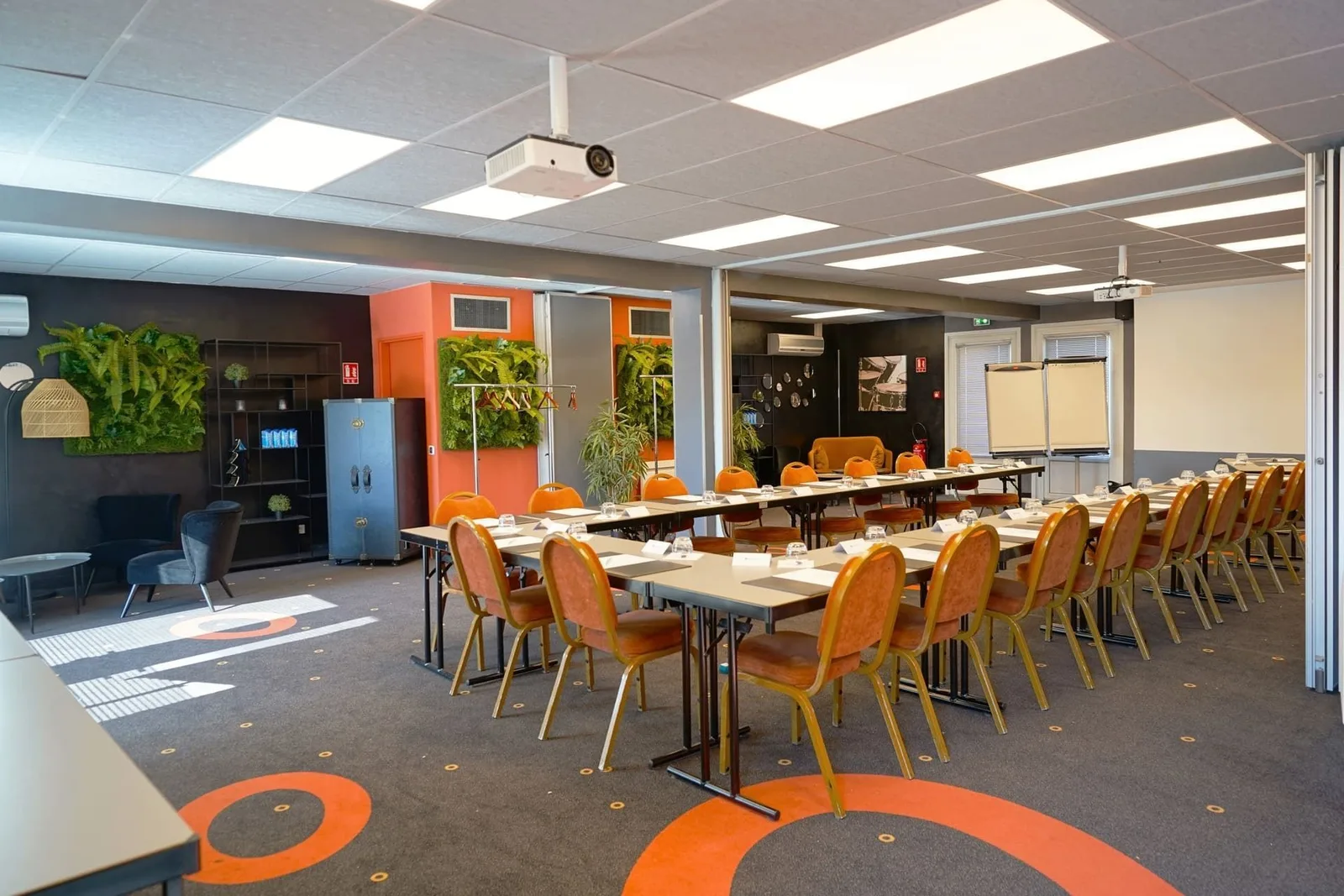 myWO Versailles Guyancourt, Training room for 24 people, Guyancourt