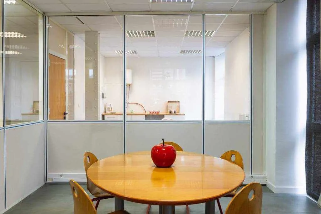 NCI Arts' Entreprise, Salle de réunion 5 personnes, Roubaix