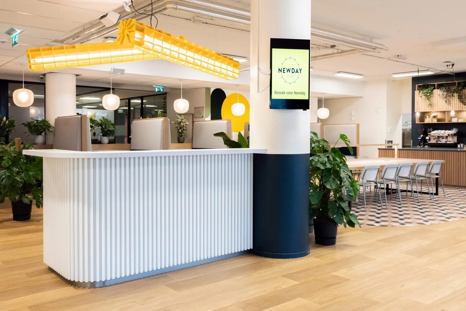 Newday Offices Arnhem, Réception, Arnhem