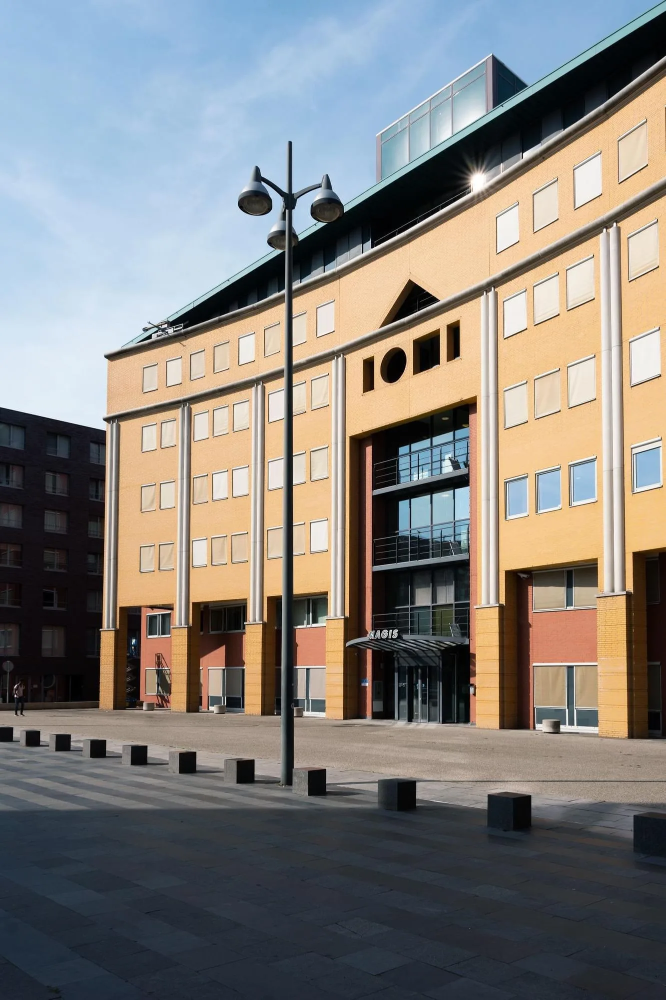 Newday Offices Den Bosch, Gevel van het gebouw, 's-Hertogenbosch