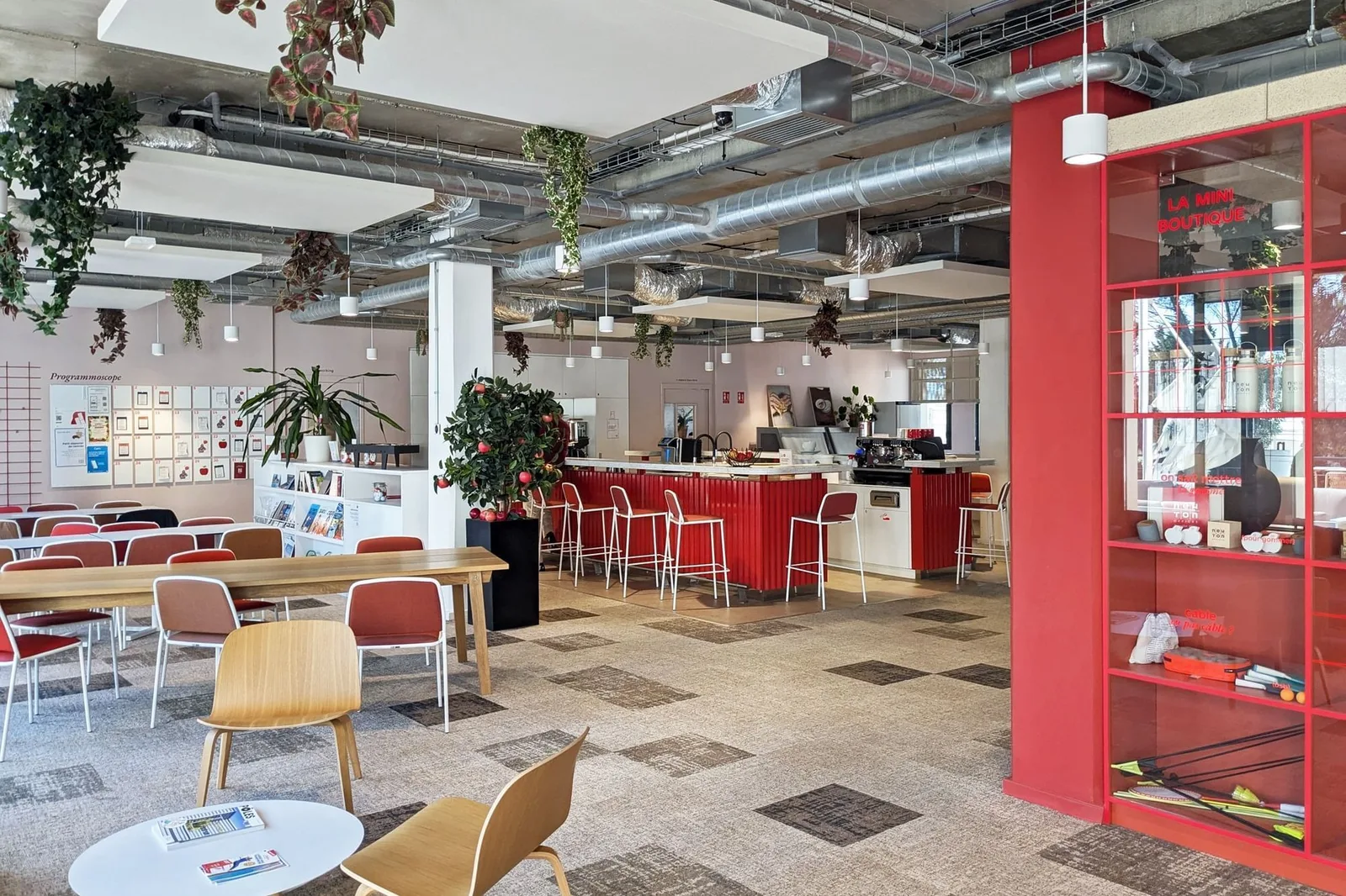 Newton Offices Golf des Milles, Kantine, Aix-en-Provence