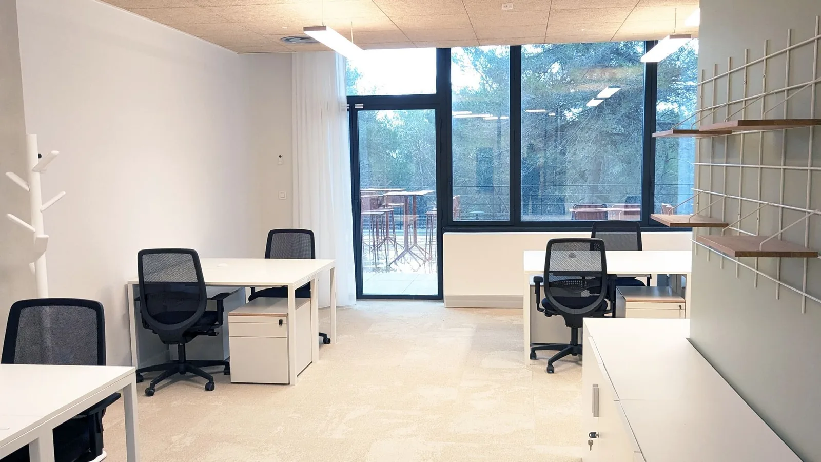 Newton Offices Sophia Antipolis, Private office, 5 desks, Valbonne