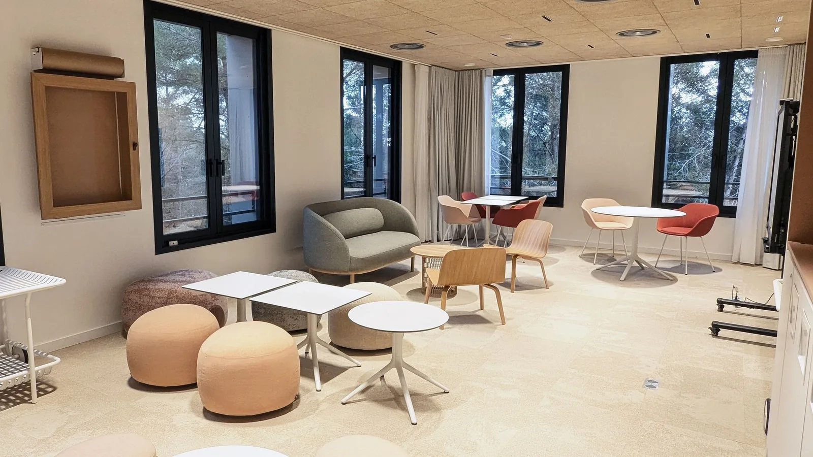 Newton Offices Sophia Antipolis, Lounge, Valbonne