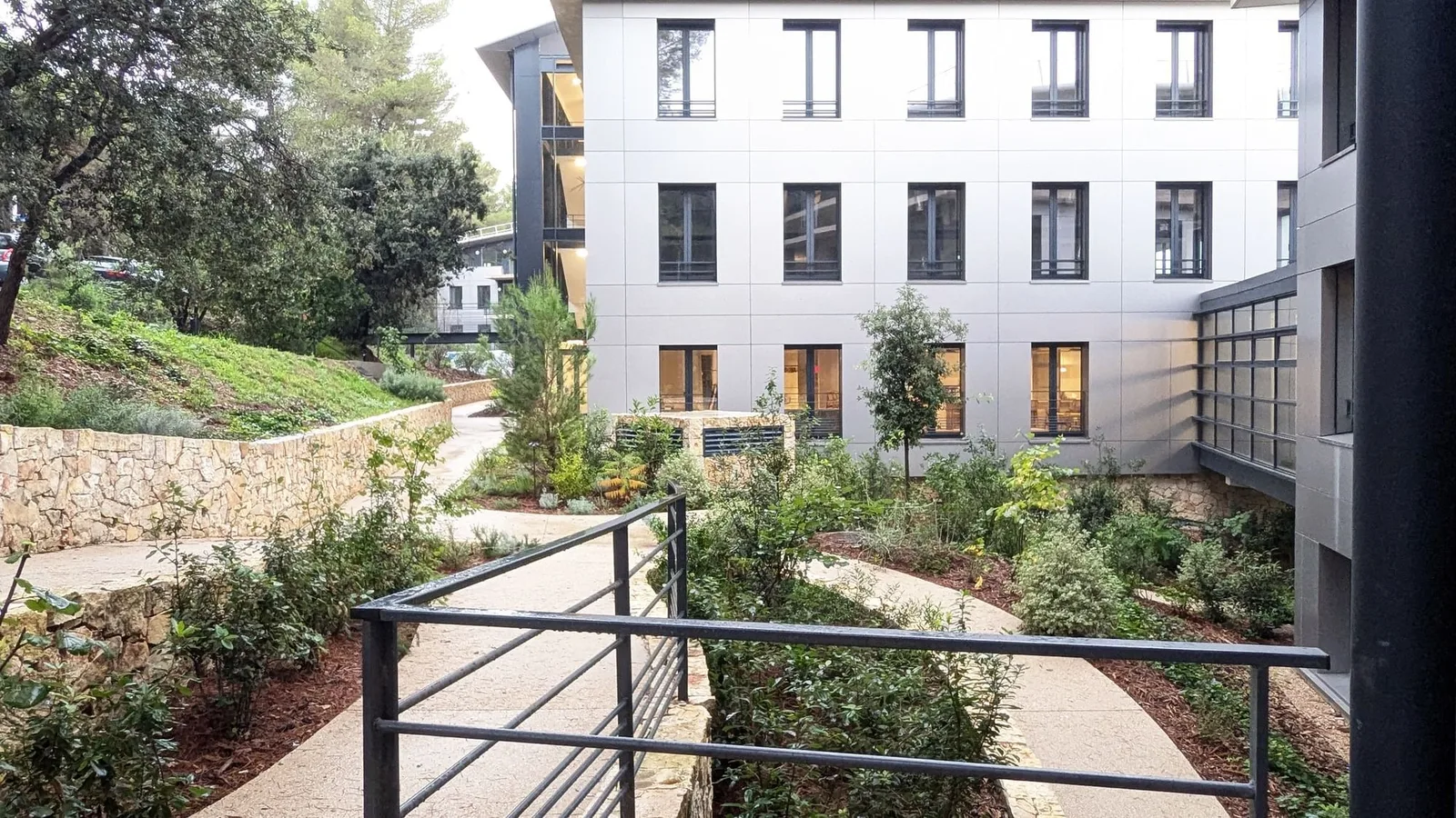 Newton Offices Sophia Antipolis, Terrace and outdoor space, Valbonne