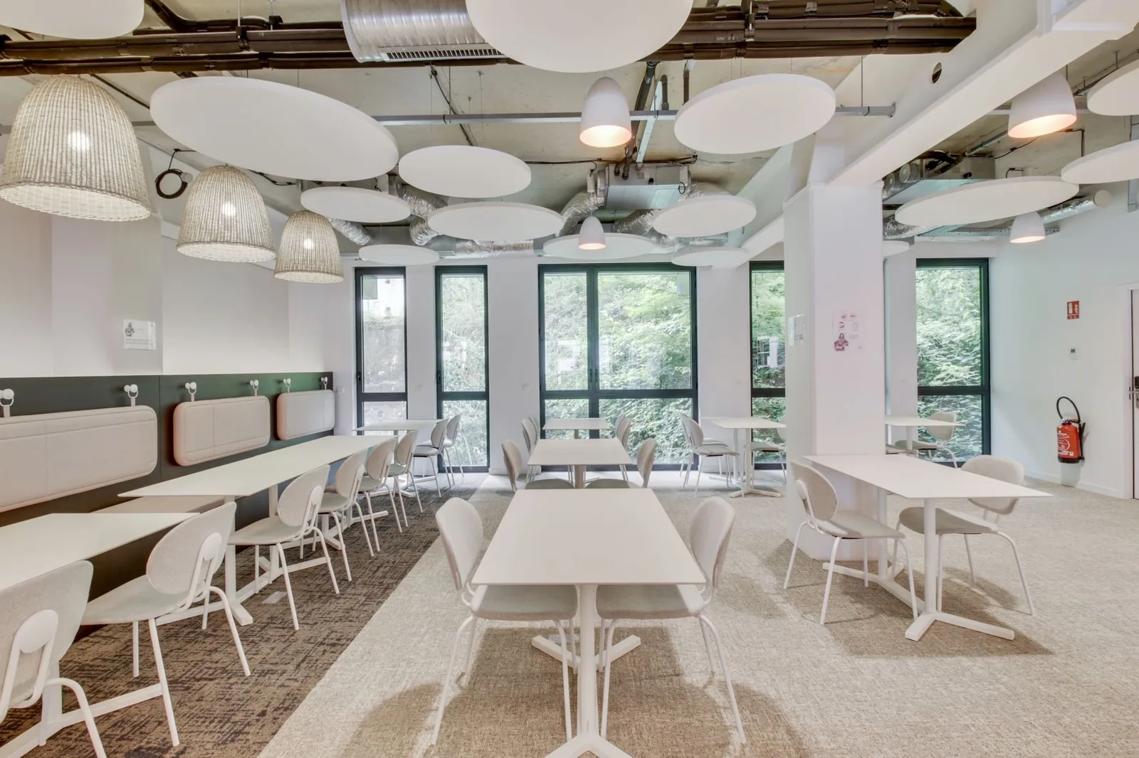 Newton Offices Vaise, Kantine, Lyon 9e