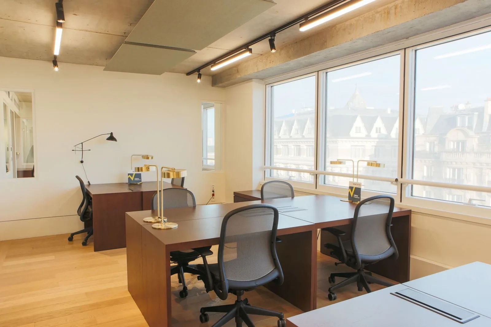 Newtown Square, Privatbüro mit 6 Arbeitsplätzen, Paris 14e