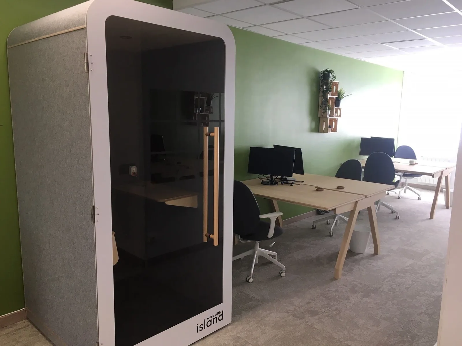 Noburo, Cabine acoustique, Verdun