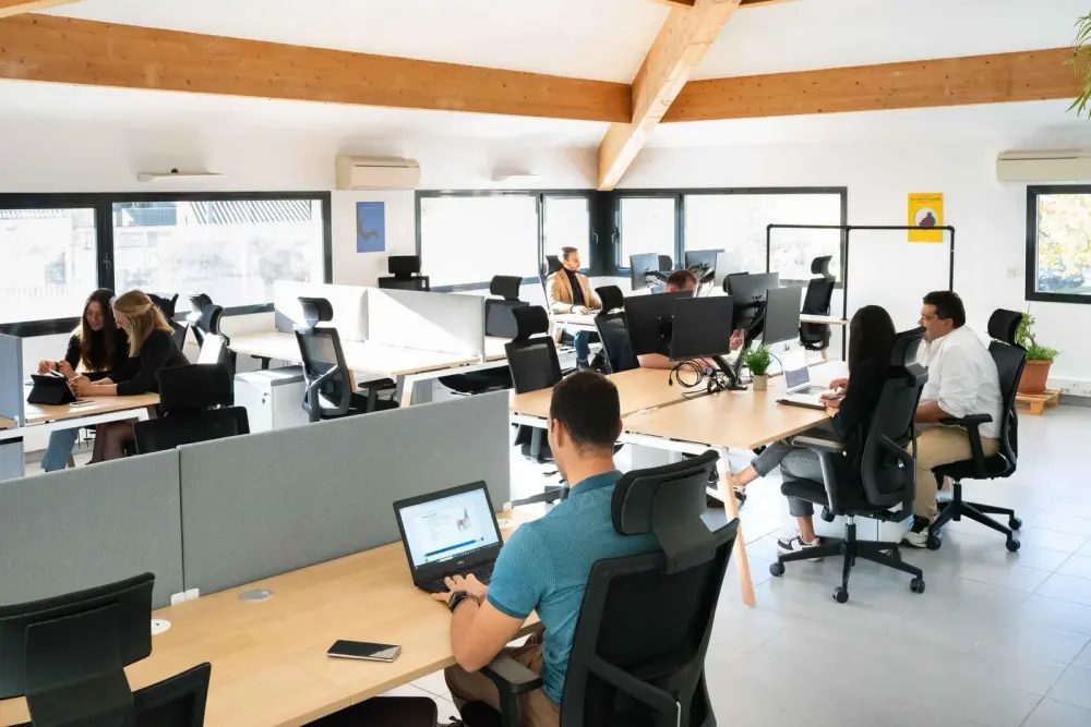 Nomad Coworking Châteauneuf Grasse, Coworking Nomade 10 jours par mois, Châteauneuf Grasse