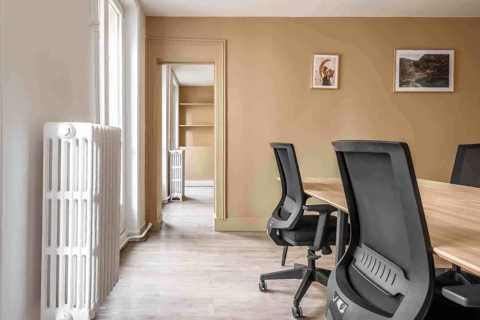 Les Nouveaux Bureaux Belzunce, Salle de réunion 4 personnes, Paris 10e