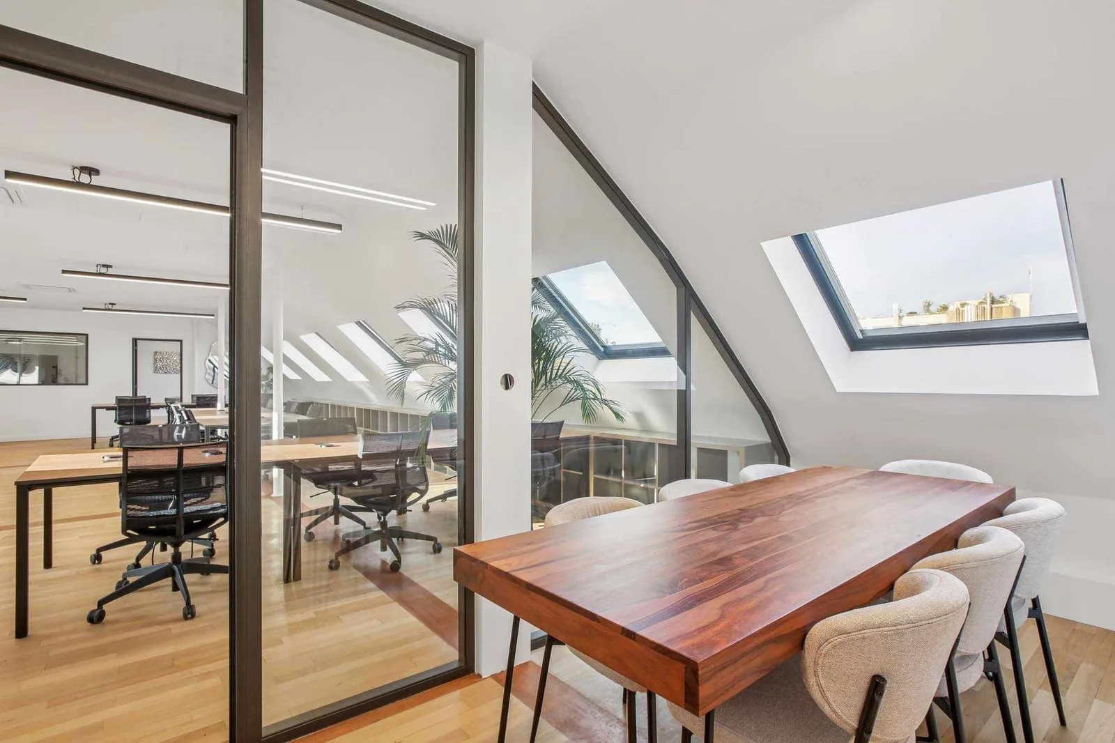 Les Nouveaux Bureaux Braque, Besprechungsraum für 8 Personen, Paris 3e