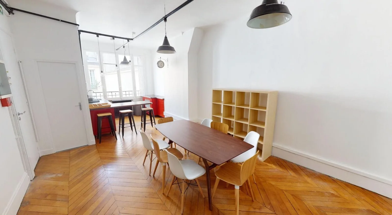 Les Nouveaux Bureaux Faubourg Poissonnière, Salle de réunion 8 personnes, Paris 10e