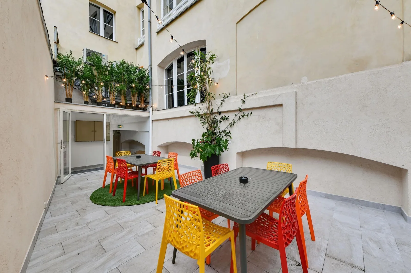 Les Nouveaux Bureaux Verrerie, Terrasse und Außenbereich, Paris 4e