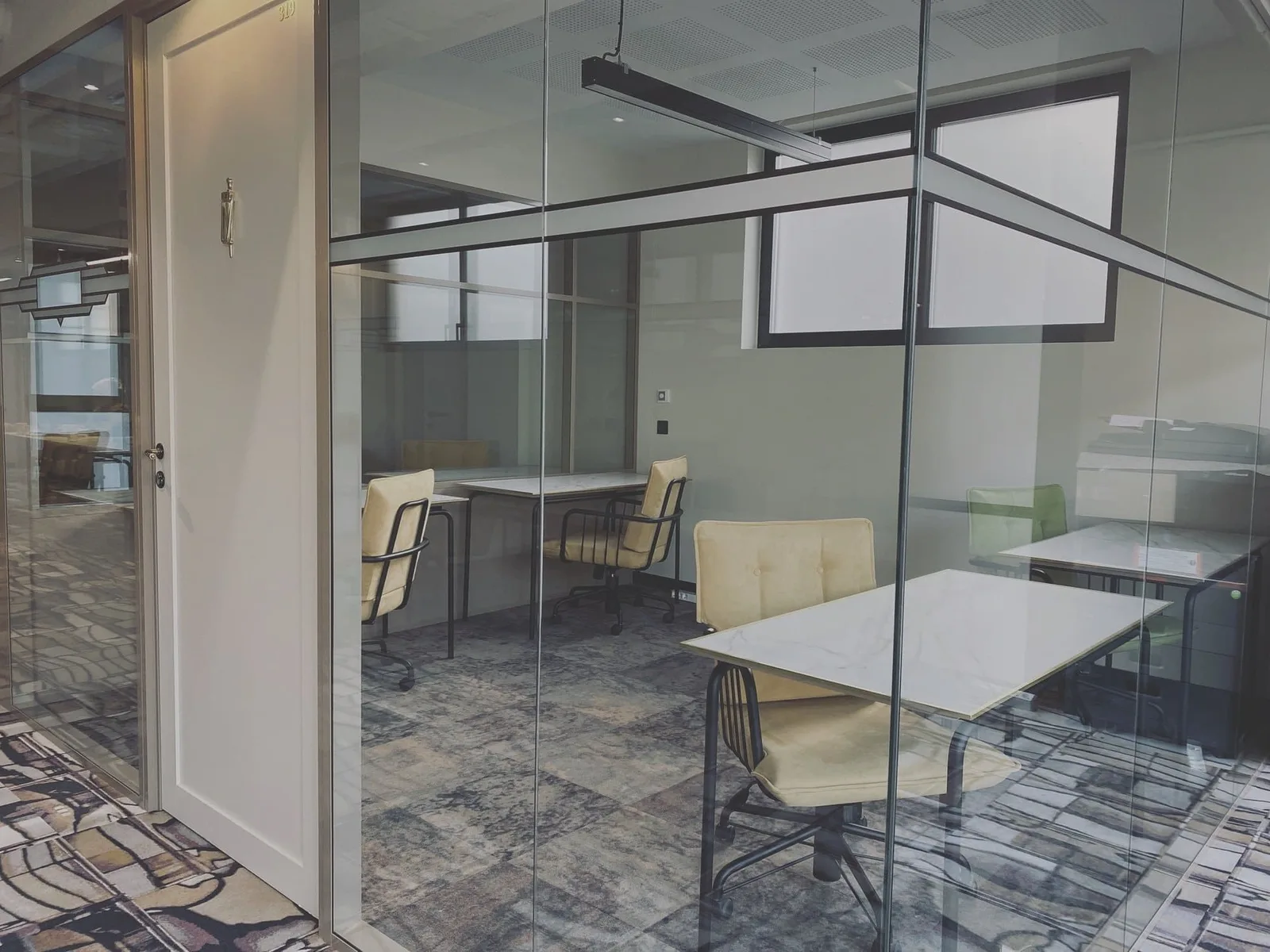 Now Coworking Marseille , Privatbüro mit 3 Arbeitsplätzen, Marseille 7e