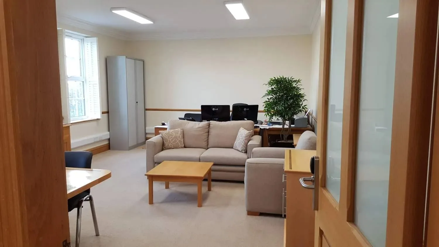 Oakwood Park Business Centre, Private office, 2 desks, Harrogate