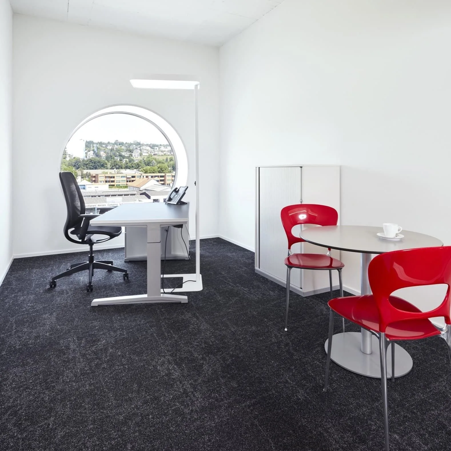 OBC Suisse Zürich West, Private office, 1 desk, Zurich