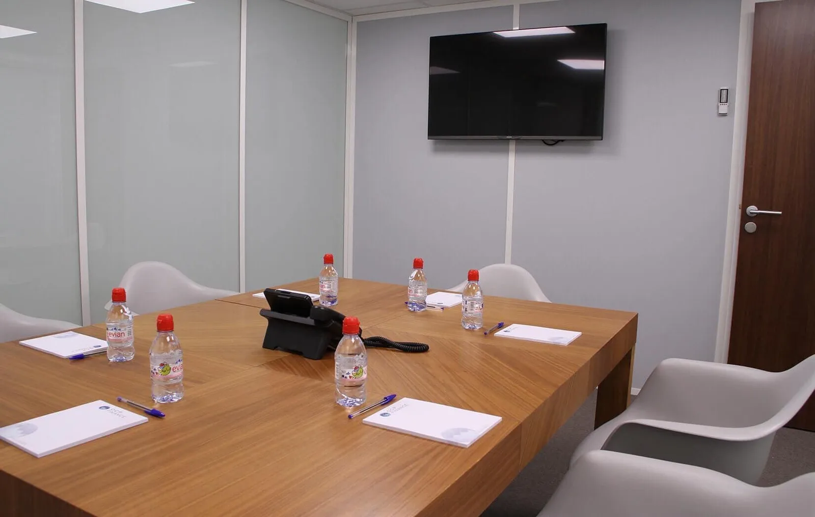 OCP Business Champs-Elysées, Salle de réunion 6 personnes, Paris 8e