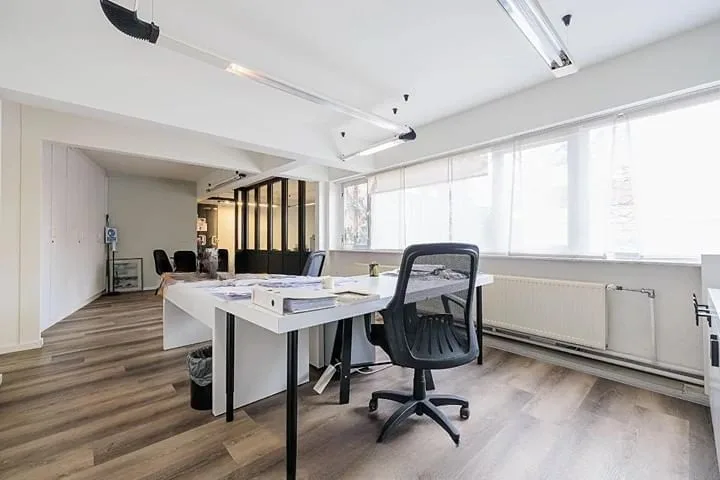 Office Antwerp, Privékantoor met 4 werkplekken, Antwerpen