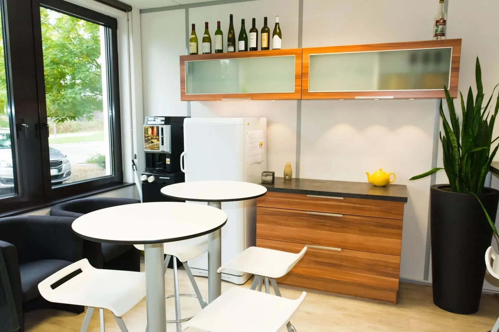Office Business Center, Cuisine, Entzheim