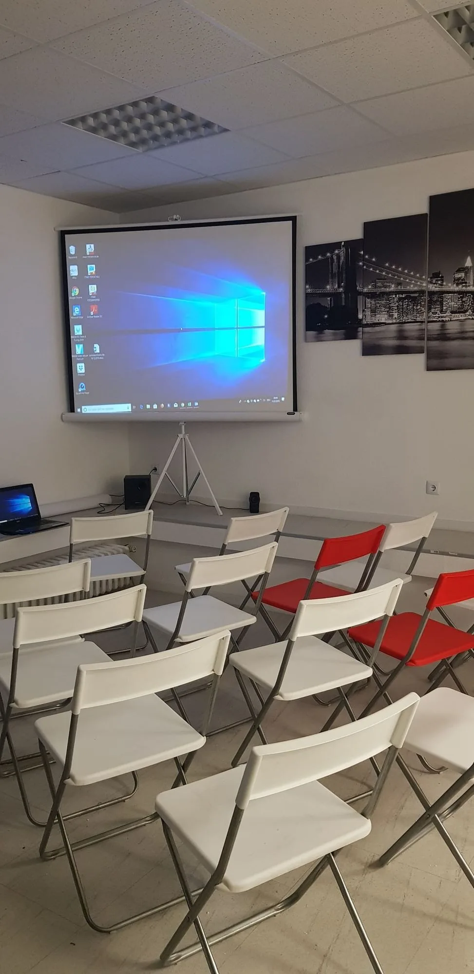 Office Monheim, Schulungsraum für 12 Personen, Monheim am Rhein