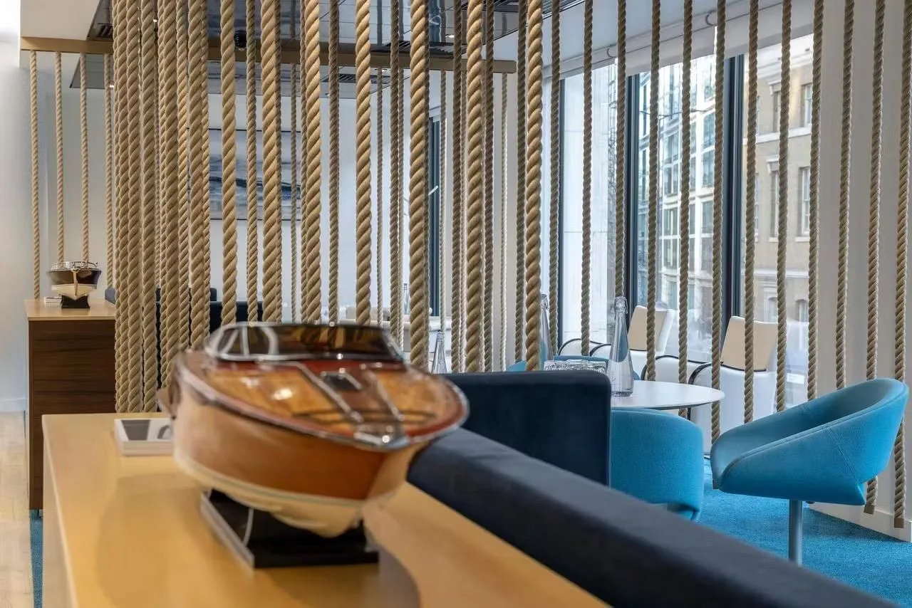 Office Space in Town - St Dunhan's Hill, Lounge, London