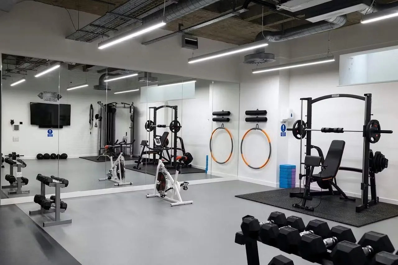 Office Space in Town - Tudor Street, Fitness room, London