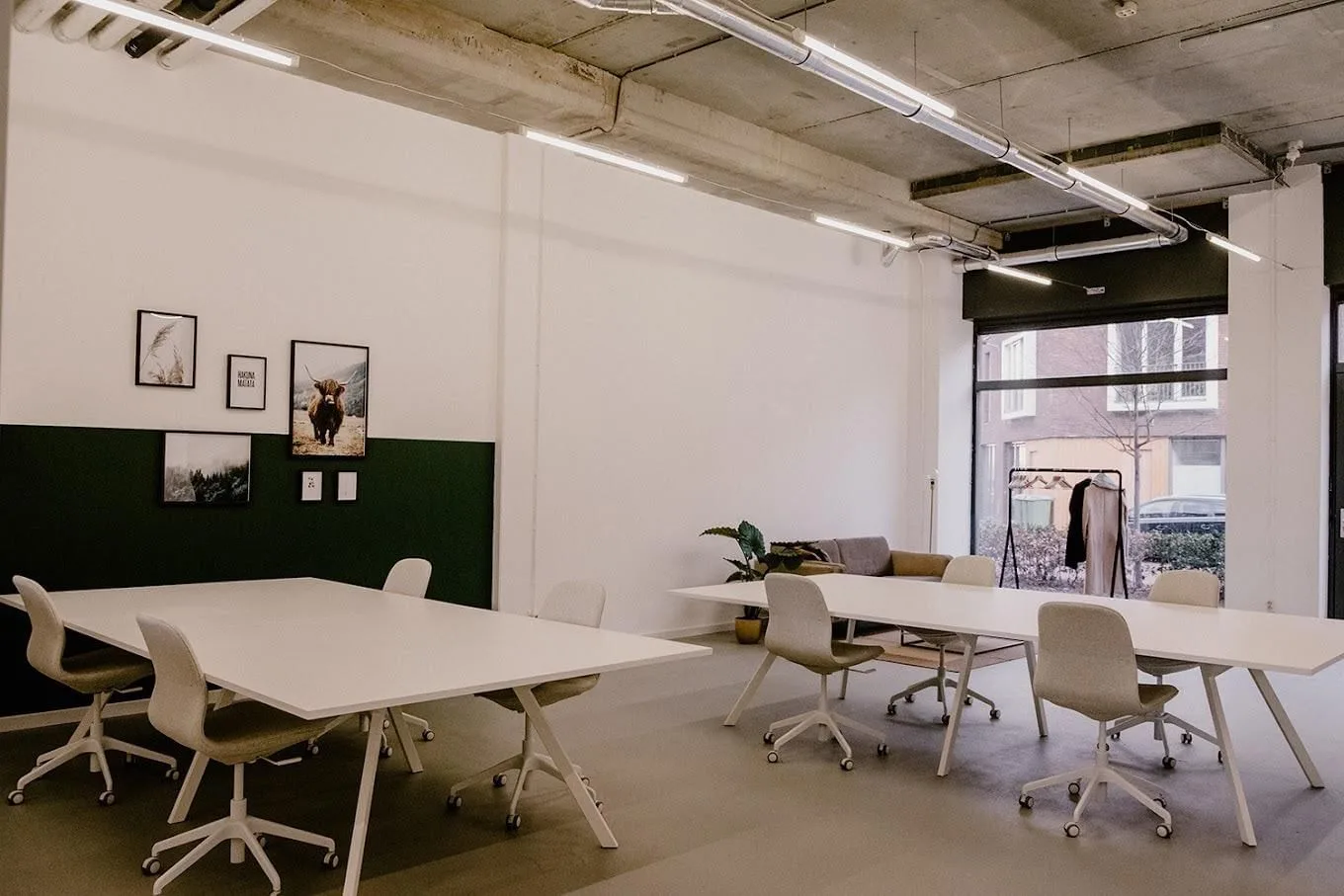 Office Stories, Open space, Bréda