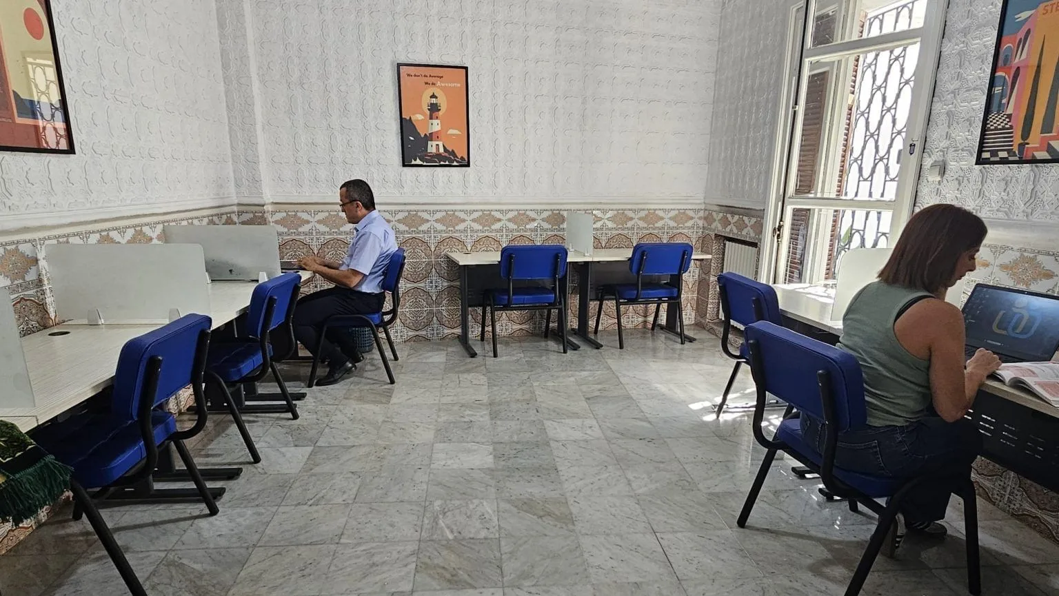 Office Switch, Open-plan office, Hydra