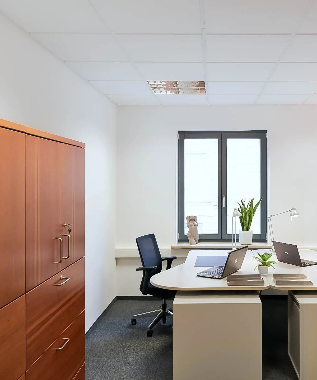 Office56, Private office, 2 desks, Aschaffenburg