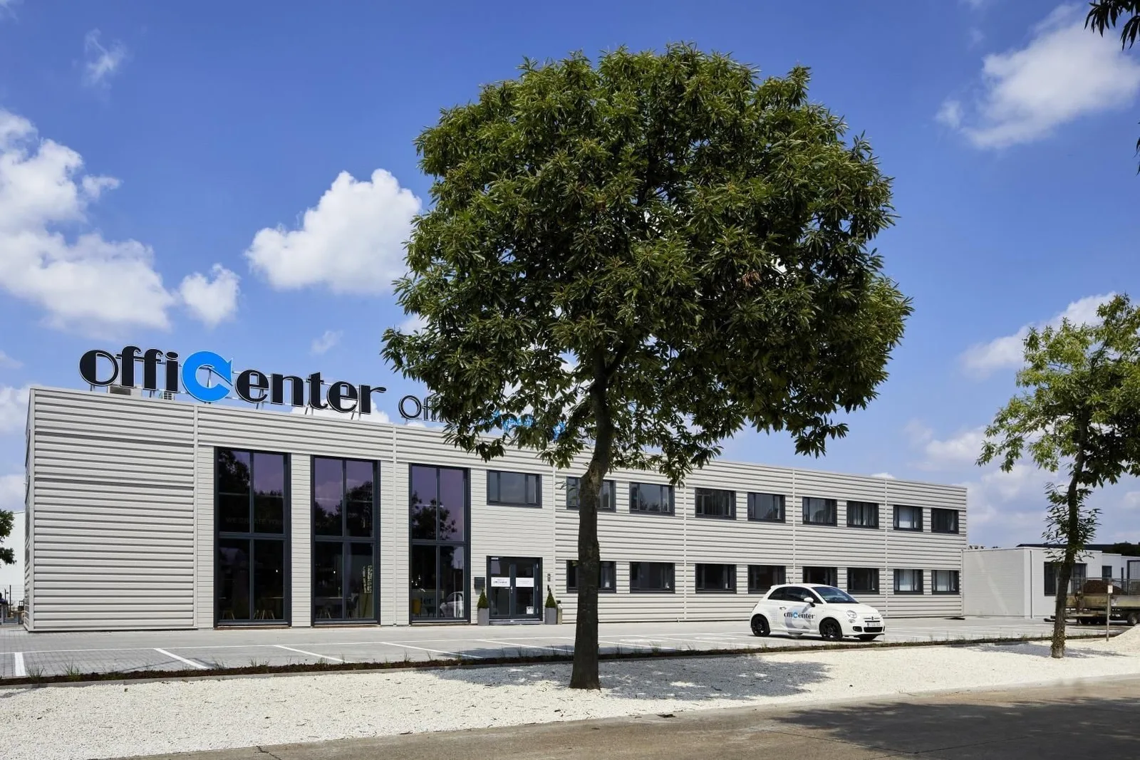 Officenter Beringen, Gevel van het gebouw, Beringen